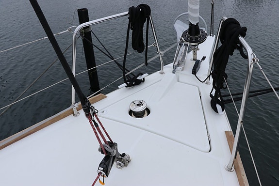 Beneteau Oceanis 38.1 Performance 10 of 24