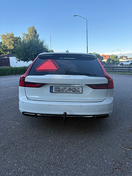 Volvo V90 4 of 11