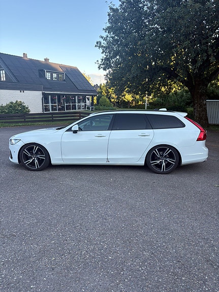 Volvo V90 6 of 11