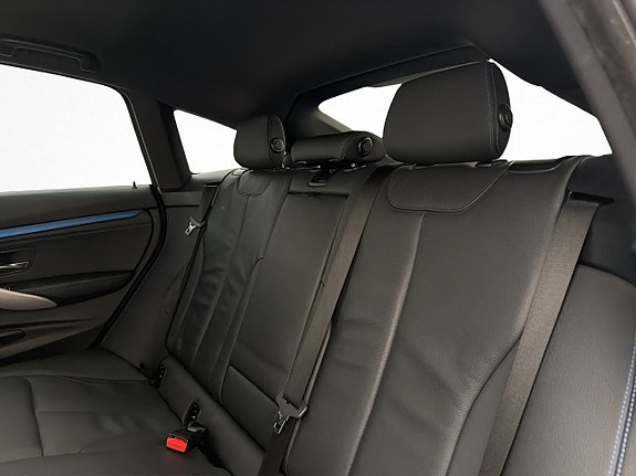 BMW 320 13 of 29