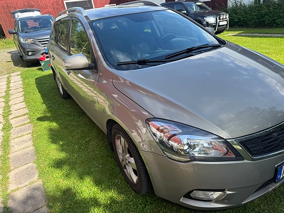 Kia Ceed 3 of 7