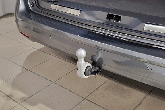 Volkswagen Multivan 5 of 17
