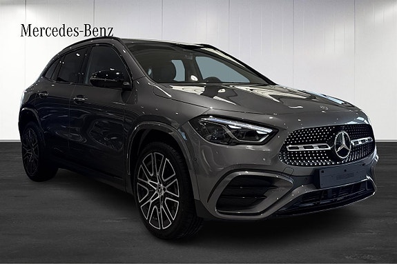 Mercedes-Benz GLA250 e 2 of 11