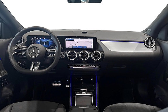 Mercedes-Benz GLA250 e 8 of 11