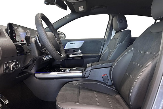 Mercedes-Benz GLA250 e 11 of 11