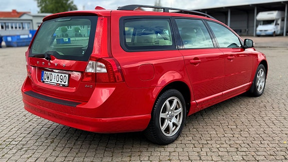 Volvo V70 5 of 20