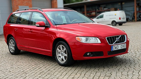 Volvo V70 3 of 20