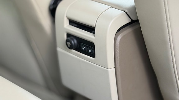 Volvo V70 17 of 20