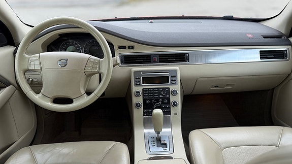 Volvo V70 18 of 20