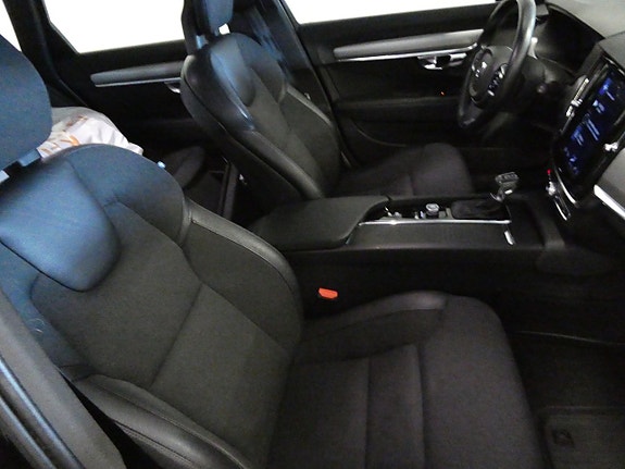 Volvo V90 11 of 20