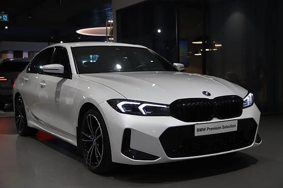 BMW 330e 5 of 14
