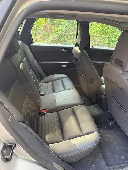 Volvo V50 3 of 10