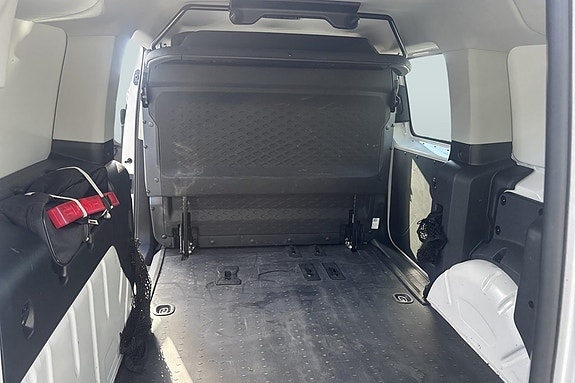 Volkswagen Caddy Maxi 9 of 9