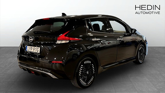 Nissan Leaf 2 of 16