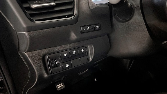 Nissan Leaf 5 of 16