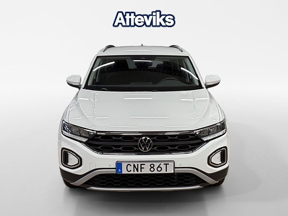Volkswagen T-Roc 8 of 15