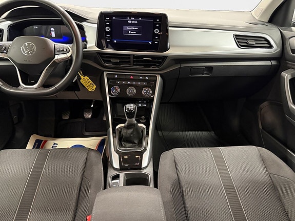 Volkswagen T-Roc 11 of 15