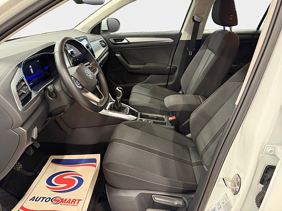 Volkswagen T-Roc 9 of 15