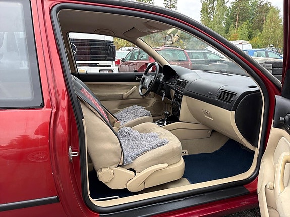 Volkswagen Golf I 17 of 20