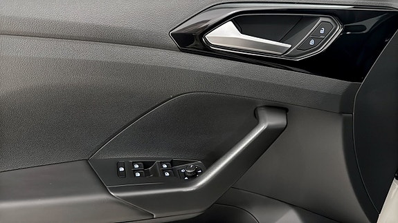Volkswagen T-Cross 20 of 21
