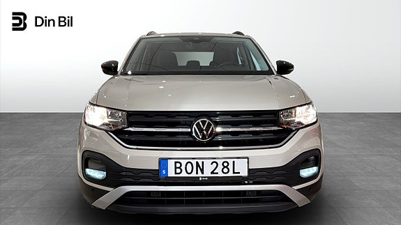 Volkswagen T-Cross 4 of 21