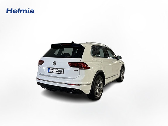Volkswagen Tiguan 5 of 16