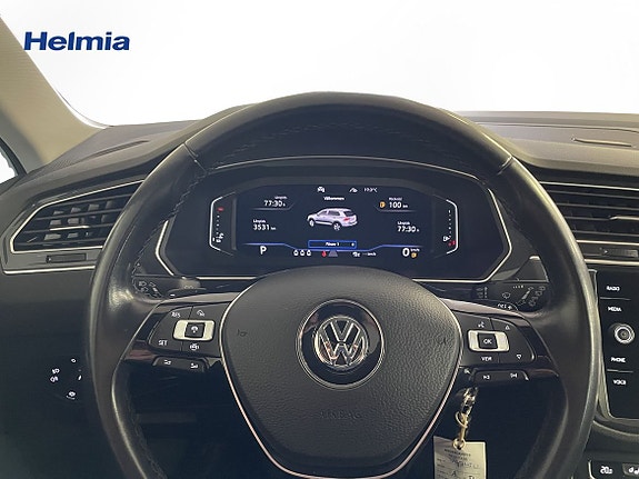 Volkswagen Tiguan 11 of 16