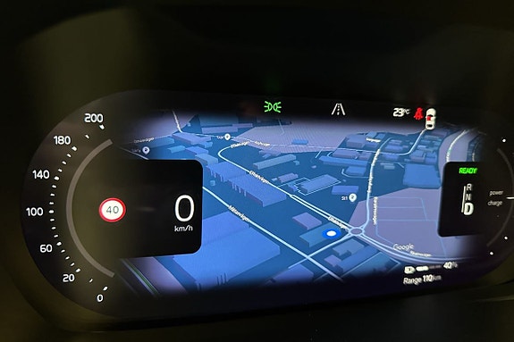 Volvo XC40 15 of 28