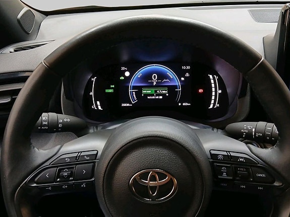 Toyota Yaris Cross 13 of 20
