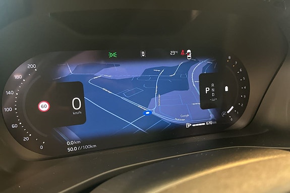 Volvo XC40 21 of 28