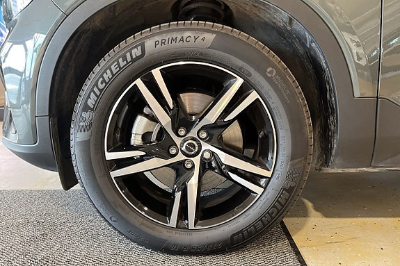 Volvo XC40 18 of 28