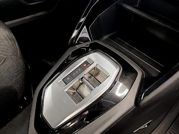 Peugeot 208 13 of 23