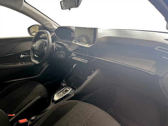 Peugeot 208 14 of 23
