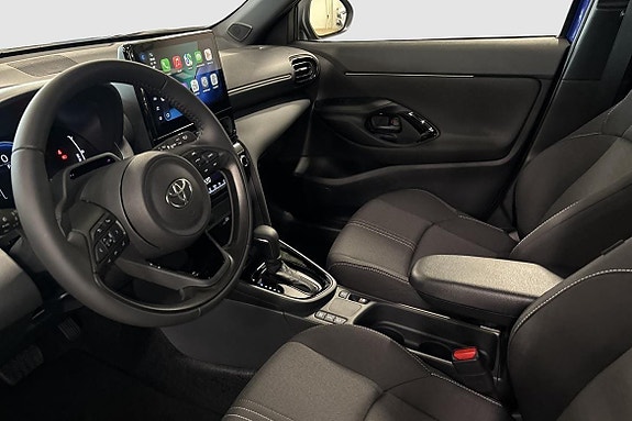 Toyota Yaris Cross 8 of 13