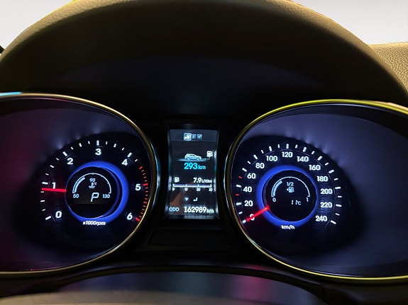 Hyundai Santa Fe 13 of 25