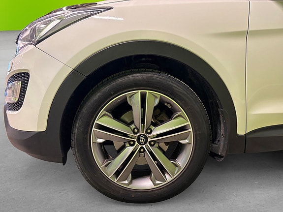 Hyundai Santa Fe 8 of 25