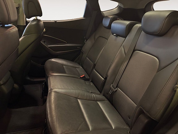 Hyundai Santa Fe 15 of 25