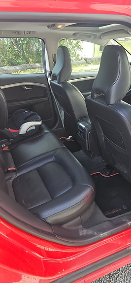 Volvo V70 5 of 10
