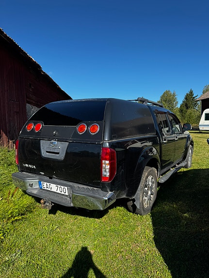 Nissan Navara 2 of 5