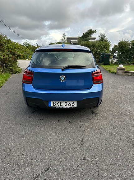 BMW 116i 4 of 11