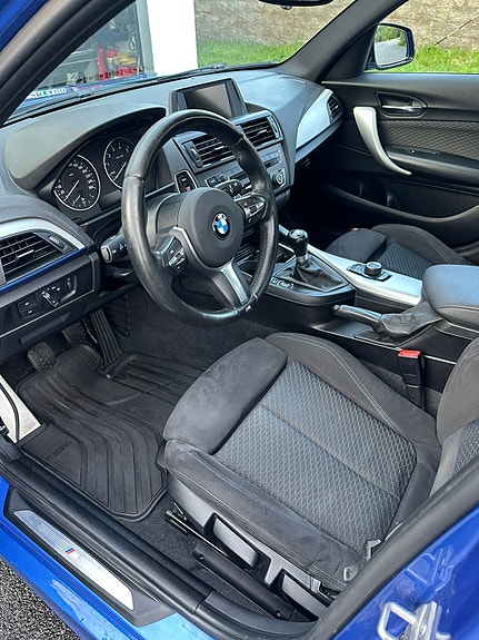 BMW 116i 8 of 11