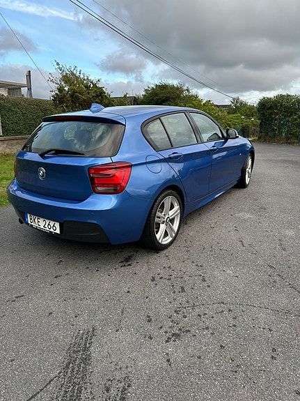 BMW 116i 3 of 11