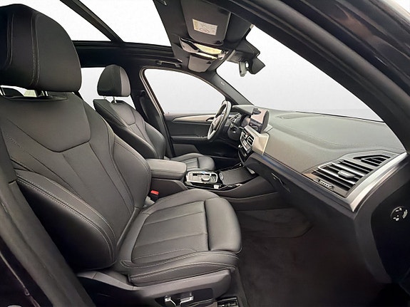 BMW iX3 27 of 30
