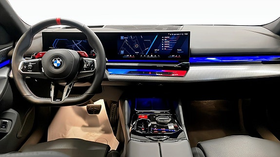 BMW M5 4 of 13