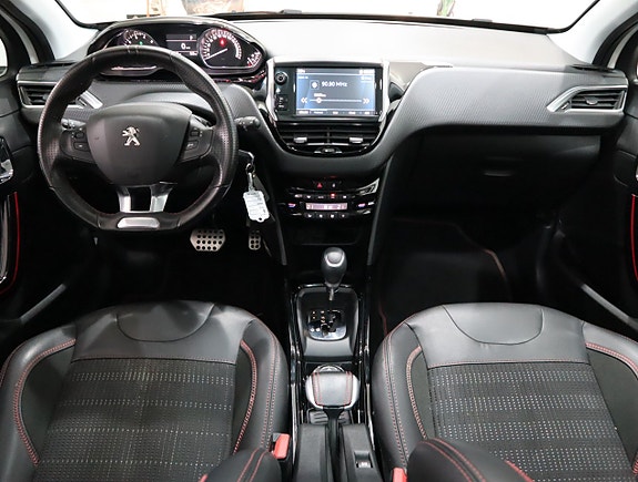 Peugeot 2008 12 of 19