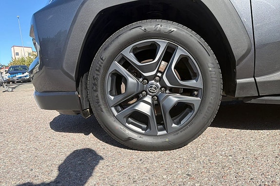 Toyota RAV4 18 of 22