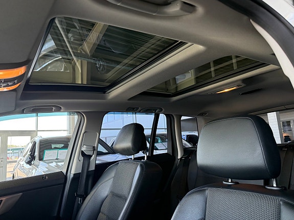 Mercedes-Benz GLK220 22 of 28
