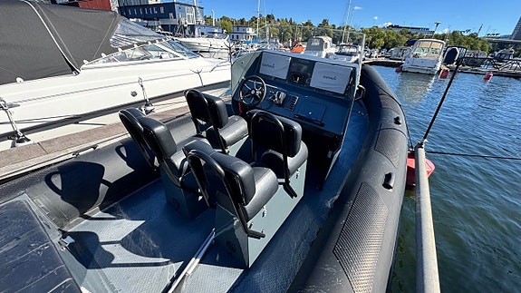 Seacat 750 2015 Evinrude G2 300 2015 10 of 14