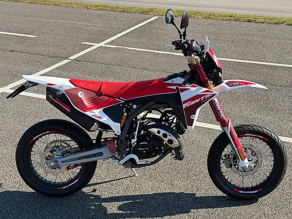 FANTIC XM50 COMPETITION MOTARD 2T - 2024 2 of 10