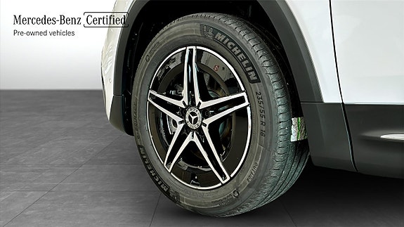 Mercedes-Benz EQB300 9 of 18